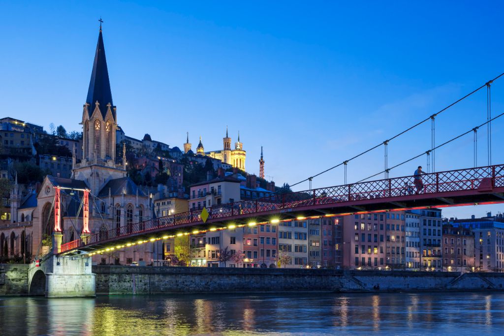 Efficient Office Move in Basel: Tips and Planning Guide